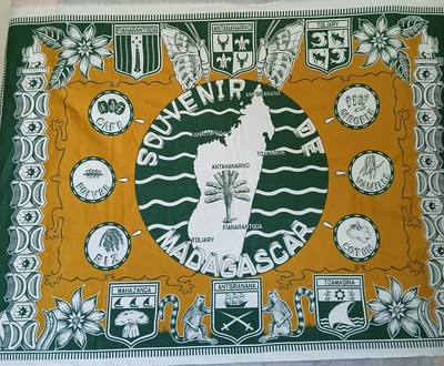 Remanente de tela grande borde inacabado cultura africana de Madagascar 48" x 64" NUEVO Foto 1 de 4