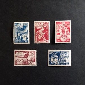 RUSSIA 1938/ KOMSOMOL - GIOVENTU' COMUNISTA, SERIE DI 5 VALORI LING. MH* - Imagen 1 de 2