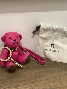 AIGNER Teddy Schlüsselanhänger - NEU - Bild 1 von 6