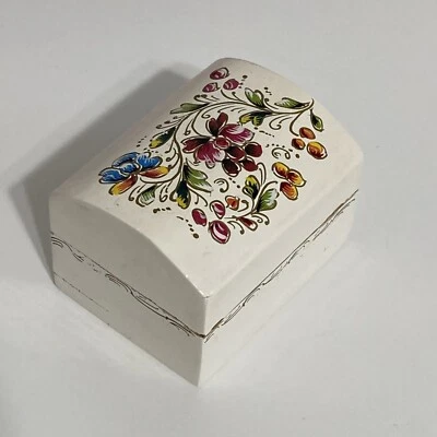 White Wooden Hinged Box Trinket Keepsake Jewelry Floral Coquette Rectangular - Image 1 of 4