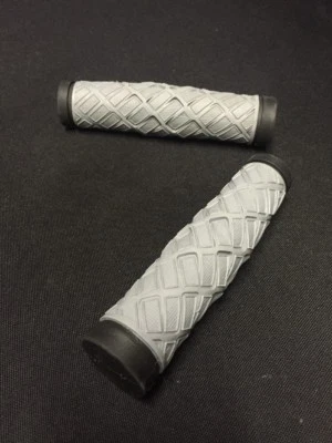 NOS Vintage BONTRAGER MTB handlebar grip Atb Hardtail Trek Singletrack Fuji Gt  - Image 1 of 4