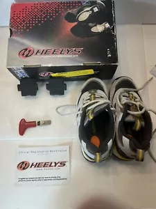 Zapatillas de patín Heelys Escape Juvenil talla 2 blancas grises + caja y accesorios - Imagen 1 de 11