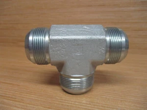 Parker 24JTX-S 1-1/2" Triple-Lok 37° Flare Union Tee 24JTXS - Picture 1 of 3
