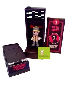 STRANGER THINGS Upside Down Capsule Series 3 DUSTIN HENDERSON Open **READ** - Picture 1 of 2