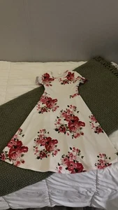 Girl’s Pink Floral Dress Size 7Y - Picture 1 of 3