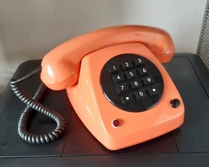 Rarität 70er Telefon FeTAp 612 mit TASTENWAHL Lachsrot HAGENUK Funktion - Zdjęcie 1 z 15