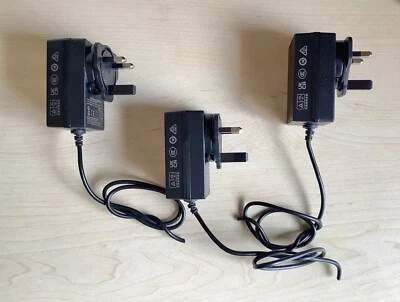 3 x Switch-mode PSU  100-240V 0.8A~ Input / 12.0V dc 2.5A 30W O/P New Unused. - Image 1 of 3