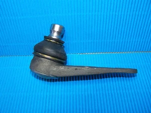 Traggelenk , Führungsgelenk VW , Audi Oldtimer 823 407 365 E - Picture 1 of 3