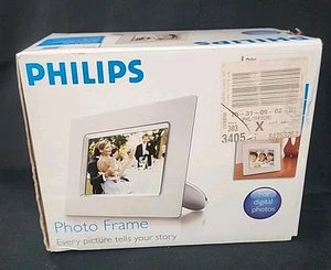 Philips Digital Photo Frame LCD Display 5-1/2" HD USB White - Picture 1 of 17
