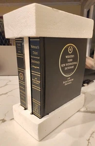 Webster's Third New International Dictionary Unabridged 3 Volume Set Date... - Picture 1 of 4