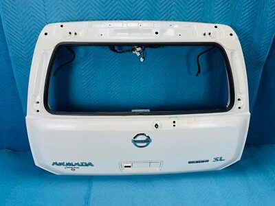 Conjunto de puerta trasera Nissan Armada puerta levadiza blanco perla: QAB 2015 OEM Foto 1 de 4