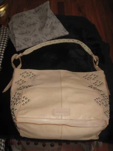 Neu Isabella Fiore Nieten hellbraun beige groß Leder Boho Schulter Handtasche Staubbeutel - Bild 1 von 16