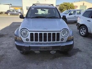 JEEP CHEROKEE BONNET KJ, RENEGADE, 11/04-11/07 04 05 06 07 - Picture 1 of 3