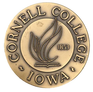 MACO. Cornell College, Iowa, Presidents Club Medal, 1971 - Picture 1 of 2