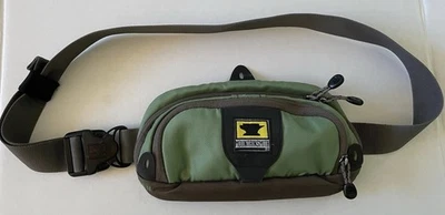 MOUNTAINSMITH Vibe II Crossbody Hip Bag Lumbar Fanny Pack Sage Green Charcoal - Image 1 of 4