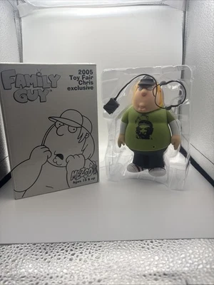 Figura de acción exclusiva de Mezco Family Guy 2005 Toy Fair Chris Foto 1 de 2