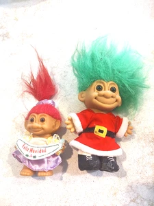 Vintage 90er Russ Troll 3,5" "Feliz Navidad" & 4" "Santa Troll 2 Stück - Bild 1 von 7