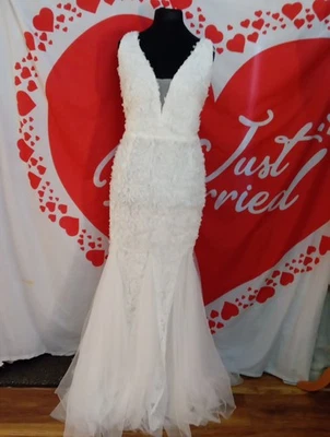 Wedding dress size 22 ivory floral tulle Faeriesty, see measurement chart, Z - Image 1 of 4