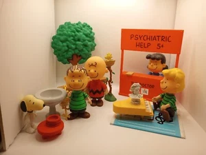 PEANUTS GOOD OL CHARLIE BROWN 2002 FIGURE COLLECTION VINTAGE RARE - Picture 1 of 3