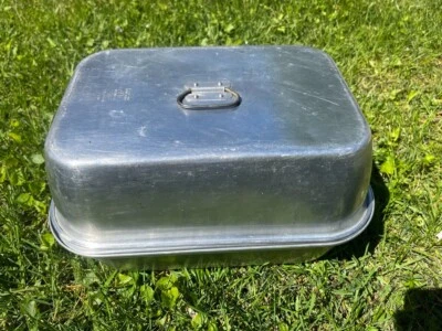 Vintage Wear-Ever No 325 Large Aluminum Vented Roasting Pan w/Lid No Trivet 3 pc - Image 1 of 4