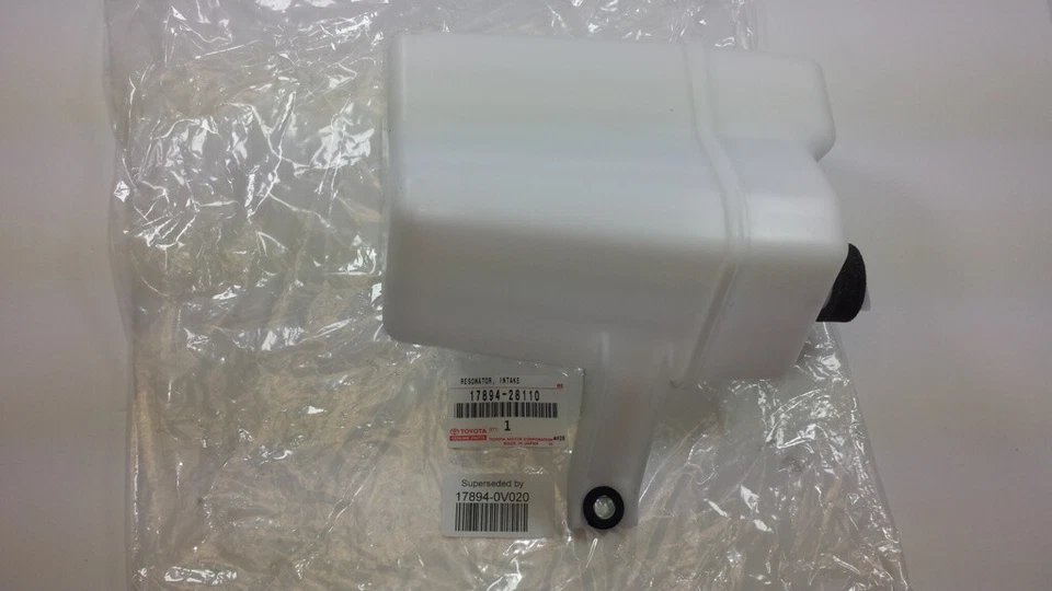 Nuevo resonador de admisión de aire genuino OEM Toyota 17894-0V020 2006-2012 RAV4 Foto 1 de 1