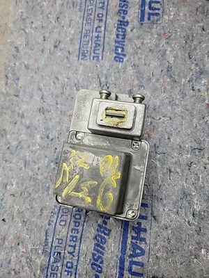 Módulo de bloqueo de columna de dirección OEM 2007-2012 Infiniti G25 G35 G37 EX35 FX35 FX50 Foto 1 de 4