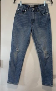 Levi’s Silver Tab Mini Mom Jeans Distressed High Rise Girl’s Size 14 Regular - Picture 1 of 8