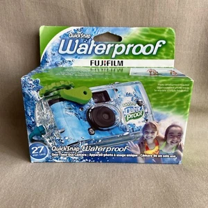Fujifilm QuickSnap Waterproof 10m 800 Film 10ft. Disposable Camera (NEW 27 exp.) - Picture 1 of 6