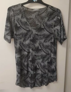 Lovely Ladies Hi-Low Raw Hem Sheer Patterned Tunic Top Immaculate Size 10 ZARA - Picture 1 of 2