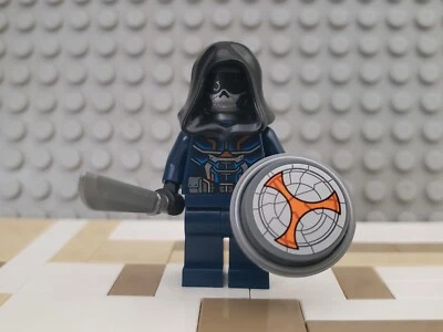 LEGO Taskmaster Minifigure - 77905 Marvel Comic-Con 2020 Exclusive ***NEW*** - Image 1 of 4
