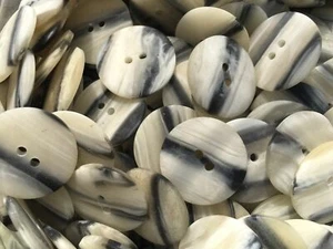 Faux Horn Button Cream/Grey/White Marbled Matte Poly 15mm 18mm 23mm 2hole - Picture 1 of 11