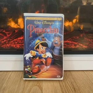 Pinocchio (VHS, 1999, Clam Shell Gold Collection) - Picture 1 of 2