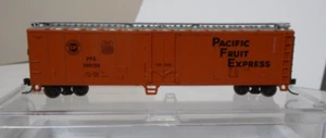 Atlas N scale 50' mechanical reefer Pacific Fruit Express 300158 - Picture 1 of 3