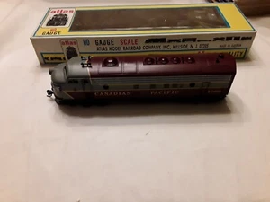 ATLAS HO GAUGE YELLOW BOX FP-7 (HO11020) - Picture 1 of 4