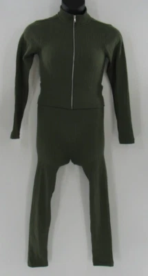 Sudadera corta elástica verde oliva No Boundaries para mujer talla L 2 piezas parte superior e inferior NUEVO Foto 1 de 4