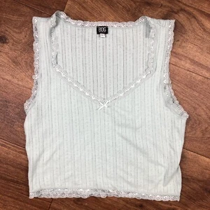 Camiseta sin mangas corta BDG Urban Outfitters para mujer talla L azul claro con corazones - Imagen 1 de 8
