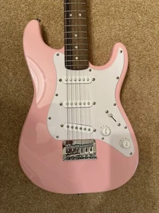 Fender Squire Stratocaster Mini 3/4 Size Pink - Picture 1 of 3