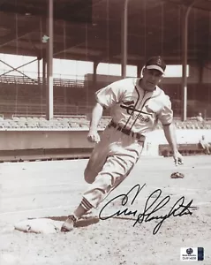 Enos Slaughter St.Louis Cardinals HOF handsigniertes 8x10 Foto mit Echtheitszertifikat (d 2002) - Bild 1 von 2