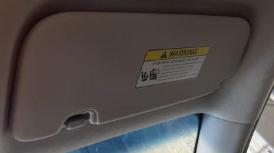 14 15 16 KIA FORTE Sun Visor Right SEDAN GRAY w/ sunroof - Image 1 of 2