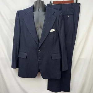 TRAJE DE LANA VINTAGE AÑOS 70 GIVECHY AZUL MARINO RAYAS TIZA 2 PIEZAS 46" PECHO 36X31 PARÍS - Imagen 1 de 18