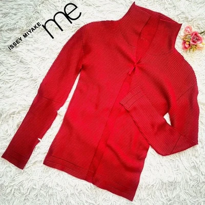 Cárdigan plisado manga larga rojo japonés talla única usado me ISSEY MIYAKE Foto 1 de 4