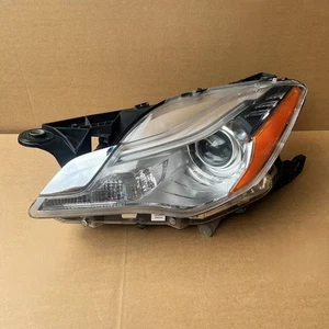 Maserati Quattroporte Left Driver Xenon HID Headlight 2014-2017 670006569 - Picture 1 of 5