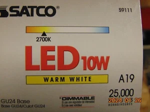 LOT OF 6 SATCO LED A19 Light Bulbs 10W = 60W WARM White 800L 25,000 HRS *GU24* - Picture 1 of 2