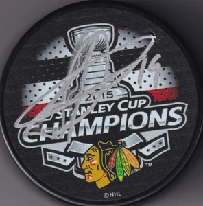 BECKETT JONATHAN TOEWS SIGNED CHICAGO BLACKHAWKS 2015 STANLEY CUP CHAMPS PUCK 51 - Picture 1 of 2