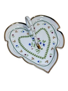 I. Godinger & Co Spring Flowers Leaf Shaped Heart Plate Handle Plate - Picture 1 of 6