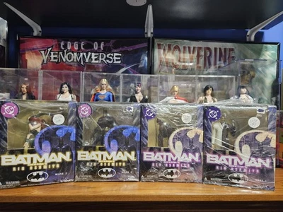 DC Comics Kia Asamiya Yamato Toys Batman/Gatwoman/Poison Ivy/Juego de figuras de dos caras Foto 1 de 4