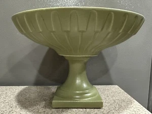Vintage Rare MCM 6”x9” Hyalyn Porcelain Pedastool Light Green Fruit Bowl in EUC - Picture 1 of 7
