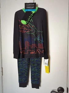 Boys Sz 6 Pajama Set w/socks Cuddl Dud Christmas Gift Dinosaur Theme - Picture 1 of 6