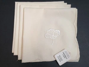 4 Fabric Embroidered Flower Napkins Cream Off White Scalloped Edge Peggy Wilkins - Picture 1 of 12
