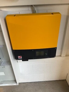 SMA Sunny Boy 2000TL Wechselrichter - Bild 1 von 2